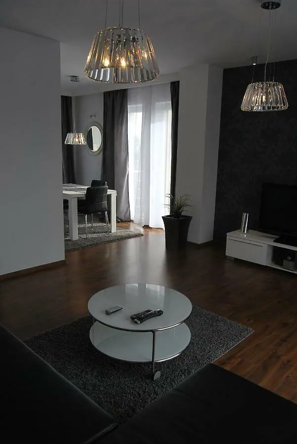Magnolia Centrum - Free Parking Wroclaw 0*,  Poland